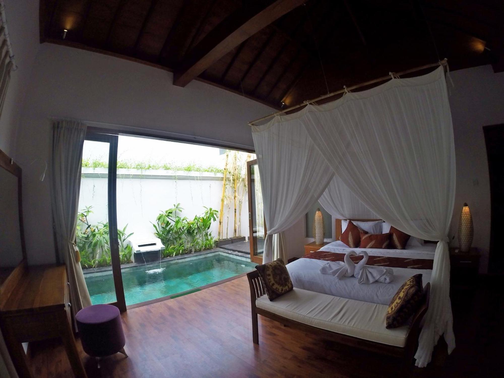 Villa Bougainville Seminyak Pokoj fotografie
